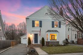 22 Lorraine Avenue Glen Ridge Nj Real Estate Nj Colonial House Glen Ridge