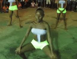 Meninas dançando ao som do roberto carlos na festa do rancho açoriano. Top 30 Meninas Dancando Gifs Find The Best Gif On Gfycat