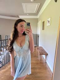 Cayla Bri в X: „Im live on my onlyfans right now!!  t.coxF6SmKMMUq“  X