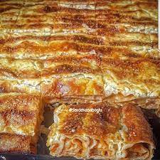 uzeri bol soslu bereketli nefis bir borek ile hayirli aksamlar ozellikle benim gibi yumusak borek sevenler icin siddetle tavsiye edebilecegim bu tarif kac