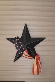 decorations pour le jour du souvenir my garden in 2020 american flag decor fourth of july decor americana crafts