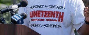 Who voted against a juneteenth holiday? Dmwhi1li8 Wr M