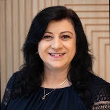 Gretchen Fink's Instagram, Twitter & Facebook