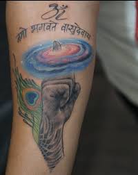 With ajay devgn, kareena kapoor, arshad warsi, tusshar kapoor. 15 Fabulous Lord Vishnu Tattoo Designs Body Art Guru