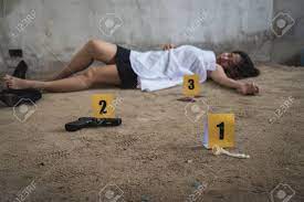死体の若い女性の女の子が死んだ泥棒暴力性的強かんされ、放棄された家で床地面で殺されたの写真素材・画像素材 Image 99091555