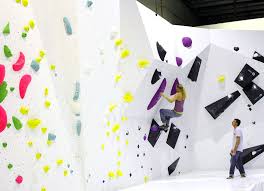 Our spacious climbing gym was designed specifically for bouldering, meaning the majority of our climbing. 10 Of The Best Bouldering Walls Across The World M