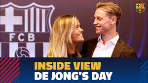 How many goals has frenkie de jong scored this season? Behind The Scenes Frenkie De Jong S Presentation From The Inside Youtube