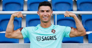 Jun 20, 2021 · هاي كورة _ أبهر النجم كريستيانو رونالدو العالم بأكمله بالأمس، بسبب الهدف الذي سجله لصالح منتخب بلاده البرتغال في مرمى المضيف منتخب ألمانيا في إطار بطولة كأس أمم أوروبا 2020. ÙƒØ±ÙŠØ³ØªÙŠØ§Ù†Ùˆ Ø±ÙˆÙ†Ø§Ù„Ø¯Ùˆ ÙŠØ¹Ø±Ø¶ Ø®Ø¯Ù…Ø§ØªÙ‡ Ø¹Ù„Ù‰ Ù…Ø§Ù†Ø´Ø³ØªØ± Ø³ÙŠØªÙŠ Ø§Ù„ÙŠÙˆÙ… Ø§Ù„Ø³Ø§Ø¨Ø¹