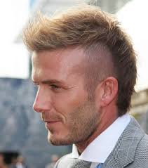 Irokesenschnitt Fur Manner Und Jungs Mohawk Faux Hawk Fohawk Und Co Irokesenschnitt Manner Frisuren Neymar Frisur