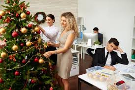 Everything below costs less than $50, so you'll still have enough in your holiday budget to buy gifts and a christmas a funny sweater for the bottle of wine sitting on your desk that your client gifted you. 12 Joyful Office Christmas Decorating Ideas Themes Lovetoknow