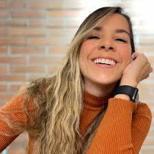 Juliana Jaramillo's Instagram, Twitter & Facebook