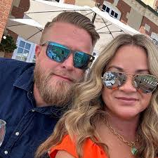 Casey Rawlings's Instagram, Twitter & Facebook