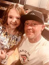 Travis Crutcher's Instagram, Twitter & Facebook