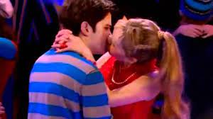 Seddie kiss sam and cat kiss. Sam Freddie Seddie My First Kiss Youtube