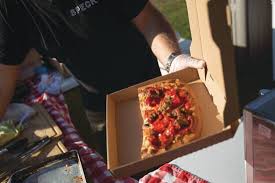 The editors of easy home cooking magazine a. Story Come Hungry 8 Food Trucks To Try This Fall 10 7 20 Southeast Missourian Newspaper Cape Girardeau Mo