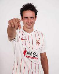 Door hardware, digital locks, barn door hardware, commercial hardware, steel doors & frames, bath accessories and trim hardware. Sevilla Confirm Signing Of Thomas Delaney From Borussia Dortmund Football Espana