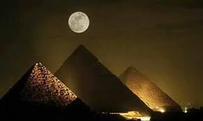 Full Moon Pyramids Pyramids Egypt Pyramids Of Giza