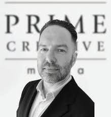 Derrick Gold's Instagram, Twitter & Facebook