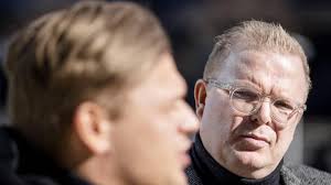 Jan Roos deelt camerabeelden aanhouding: 'Absurd beschamend'