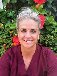 Lisa Phelps's Instagram, Twitter & Facebook