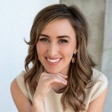 Renee Eisenhauer's Instagram, Twitter & Facebook