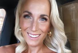 Entinen pariskunta Jere ja Nanna Karalahti myyvät 152-neliöistä kotiaan