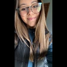 Samantha Mcpeak's Instagram, Twitter & Facebook