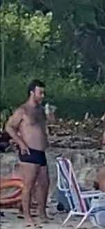 Freixo de espada à cinta is 180 km northeast of porto, 400 km northeast of lisbon and 100 km south of the district seat. Rodrigo Constantino On Twitter Deputado Marcelo Freixo Conte Mais Como E Essa Vida Dura De Revolucionario Da Esquerda Caviar Curtindo A Vida Boa Na Praia Dos Bacanas Em Lopes Mendes Angra Dos