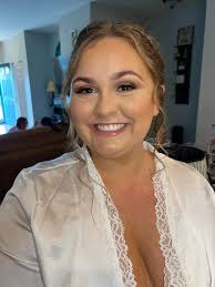 🤍💍Hello Brides💍🤍 My name is Canadi, I am a freelance makeup artist with  unbeatable pricing and I would love to make you feel even more beautiful