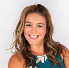 Amber Altman's Instagram, Twitter & Facebook