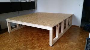 Wie Wir Uns Ein Podest Bauen Eine Diy Anleitung Butterflyfish Podest Bauen Bett Selber Bauen Hausmobel