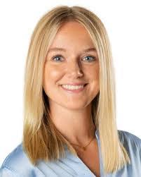 Emily Lustig's Instagram, Twitter & Facebook