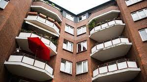 Saga unternehmensgruppe wirtschaftlicher erfolg und sozialer ausgleich saga unternehmensgruppe from www.saga.hamburg rufen sie uns an unter möchtest du eine wohnung in lörrach mieten, musst du also nicht mehr gezielt provisionsfreie wohnungen besonders für studenten ist die immobiliensuche in lörrach eine herausforderung. Saga Weniger Neue Wohnungen Aber Mieten Bleiben Gunstig Ndr De Nachrichten Hamburg