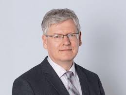 Adózzanak többet a milliárdosok!