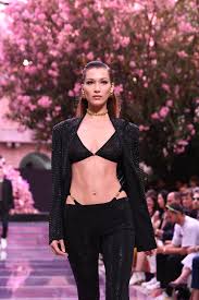 They offer 80 bra sizes, including ½ cups. How To Measure Bra Size Bra Size Chart