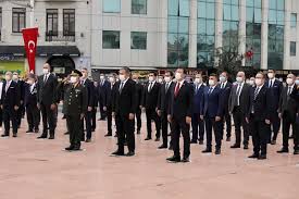 Maybe you would like to learn more about one of these? Istanbul Un Kurtulusu Nun 97 Yili Taksim De Kutlandi Bursa Hevadis