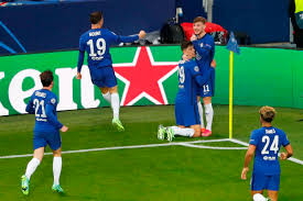 Η τσέλσι έκανε αισθητή την παρουσία της στο αγγλικό ποδόσφαιρο στις αρχές της δεκαετίας του '50, όταν τις τύχες της ανέλαβε ο μάνατζερ ο τεντ ντρέικ. Mantsester Siti Tselsi Etsi Anoi3e To Skor Ston Teliko Toy Champions League