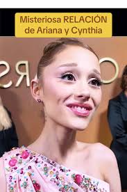 Ariana Grande y Cynthia Erivo: Entrevista Divertida y Única