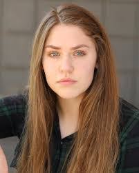 Loretta Calhoun's Instagram, Twitter & Facebook