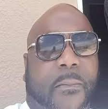 Damien Carter's Instagram, Twitter & Facebook