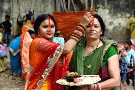 Every year the festival is celebrated on the purnima of jyeshtha, a month according to the hindu calendar. Vat Savitri 2018 Vat Purnima Puja Vidhivrat Katha Date Induced Info