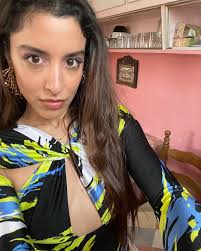 thankful for the love and for all the kind messages I've been receiving  from you lately. here's a photo dump from old and new ones 🌷