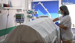 După 1989, o parte semnificativă din colectivul clinicii de chirurgie plastică condusă de. Povestea Primei SecÈii De ArÈi Din Romania Perfect IzolatÄ De Restul Spitalului AmenajatÄ Nu De Stat Ci Dintr O Sponsorizare Evident CÄ IÈi Trebuie O FÄramÄ De Nebunie Ca SÄ ReuÈeÈti Hotnews