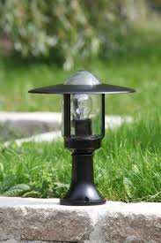 Franzosische Garten Und Wegeleuchte Newpark Franzosischer Garten Garten Aussenlampe