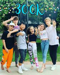 Pin By Vaness Vhalerie On Goatfam Squad Pictures Squad Photos Funny Animal Jokes