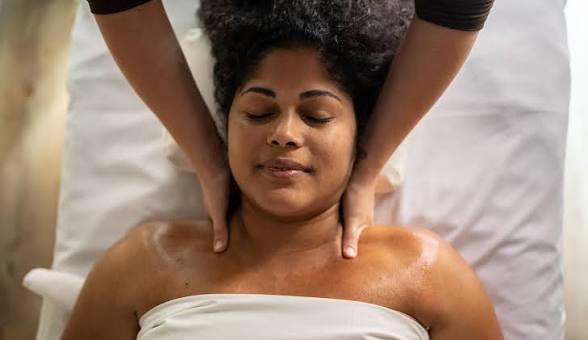 I Got a Massage Every Week for a Month, and Here's What I... | theSkimm