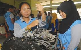 Pendekatan baru jamin masa depan pelajar, buka peluang kerjaya lebih baik. Bukan Lagi Kelas Dua Harian Metro
