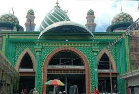 Tempat wisata di mojokerto jatim paling keren. Masjid Agung Al Fattah Kota Mojokerto Megah Dengan Arsitektur Paduan Timur Tengah Dan Majapahit