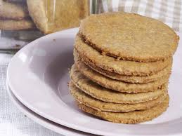 Doing so means the biscuits will be gluten free, and that completely changes the structure of the biscuit. Suikerlose Gemmerkoekies Ginger Biscuits Food Sweet Treats Desserts