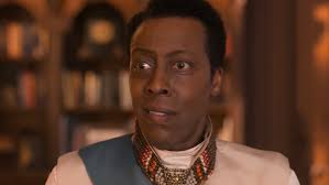 Eddie murphy plays akeem joffer, the crown prince of the fictional african. Every Character That Arsenio Hall Plays In Coming 2 America